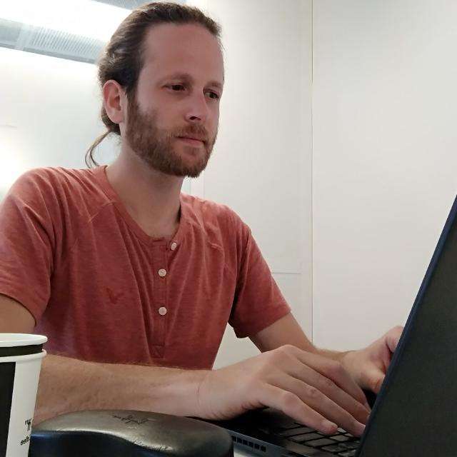 תמונה של עודד בן צבי מקדם אתרים - קידום אורגני בגוגל